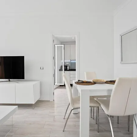 Modern Retreat In The Heart Of Pueblo Apartment