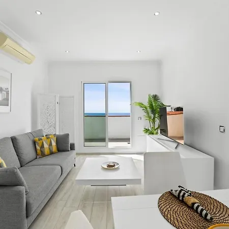 Apartment Modern Retreat In The Heart Of Pueblo Mijas